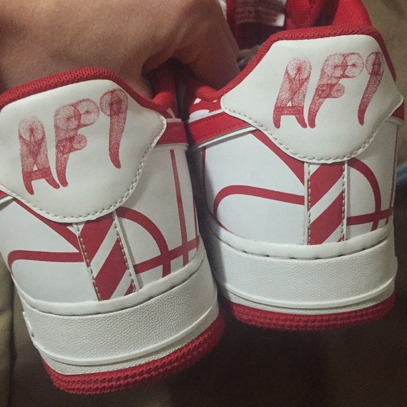 Red and white AF1s - Picture 5 of 5